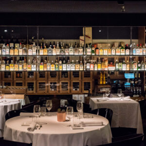 Dry Martini by Javier de las Muelas: taller de coctelería y cena en su Speakeasy